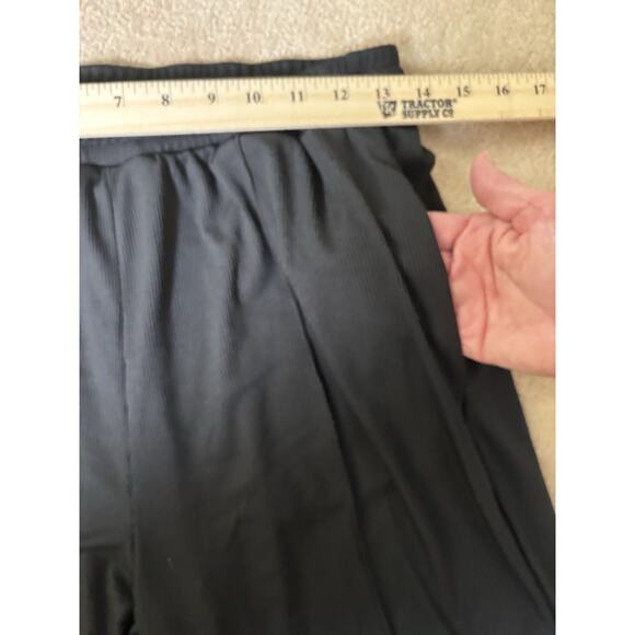 Yozy wide leg, black ladies pull on pants size large - Picture 3 of 5